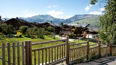 Montchavin Le Tour du Village