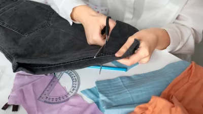 Camion de réparation de vêtements_Aime-la-Plagne