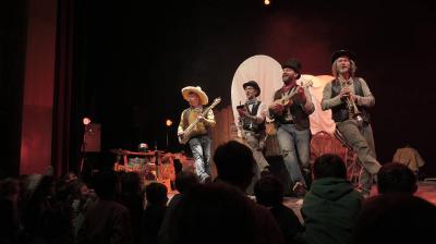 Le Festoche des Mioches | Spectacle : A l'ouest je te plumerai_Plagne-Montalbert