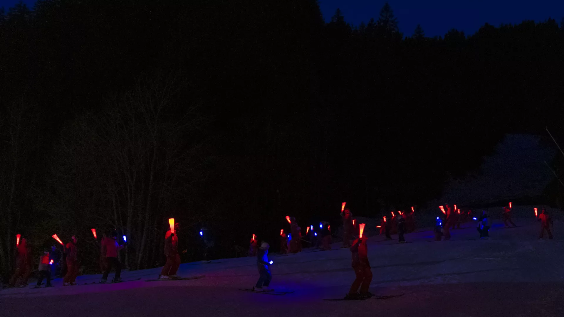 descente-aux-flambeaux-nomad-photographie