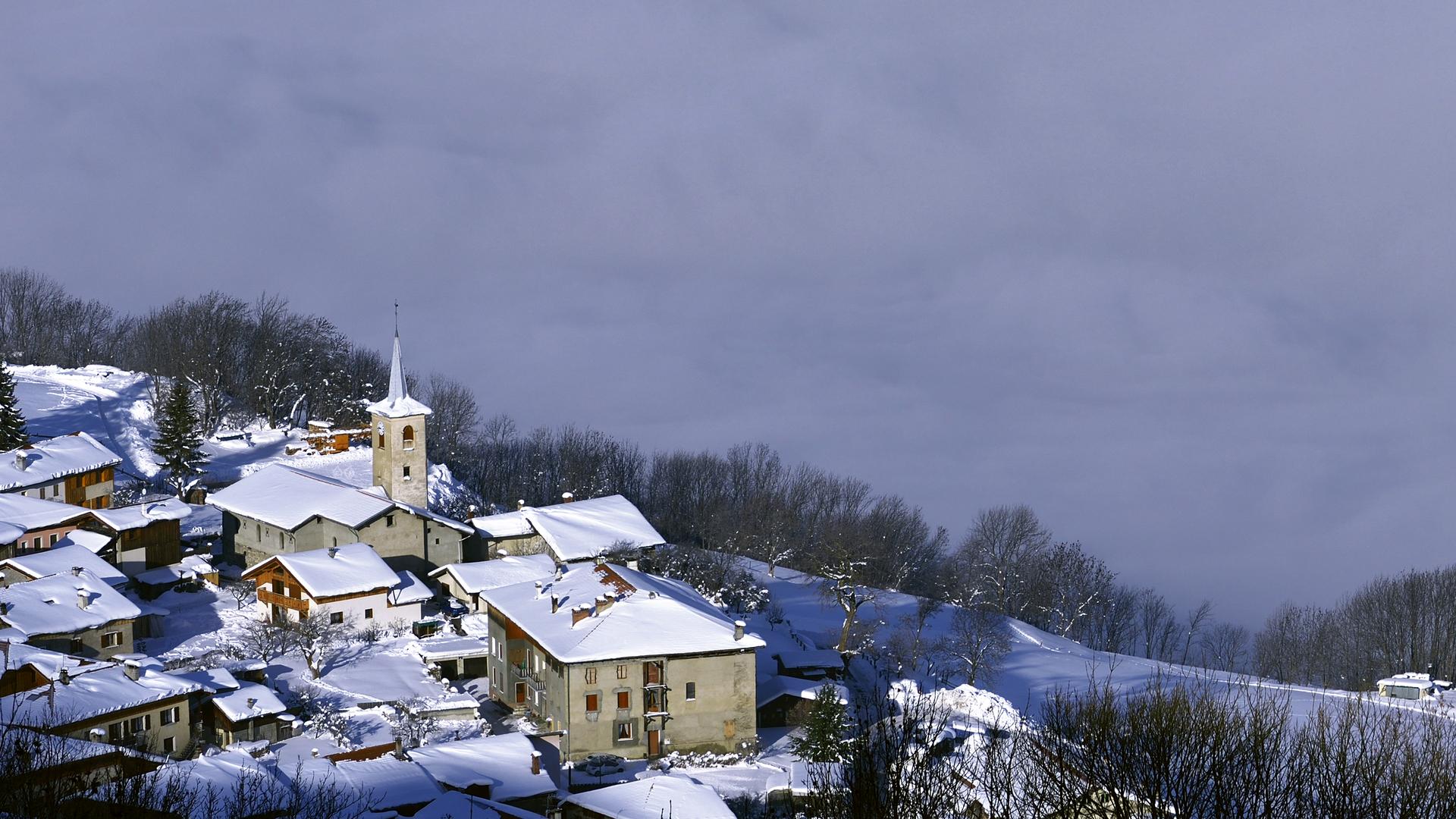Vue sur le village de Longfoy à La Plagne