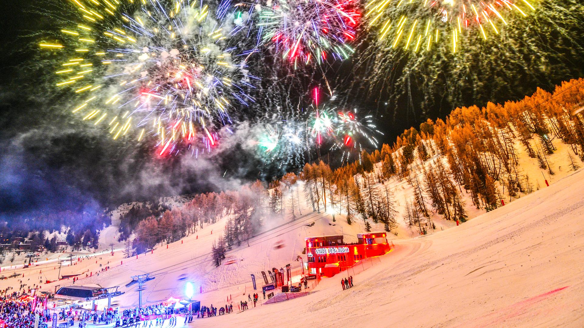 Born to be show feu d'artifice à La Plagne Born to be show feu d'artifice à La Plagne