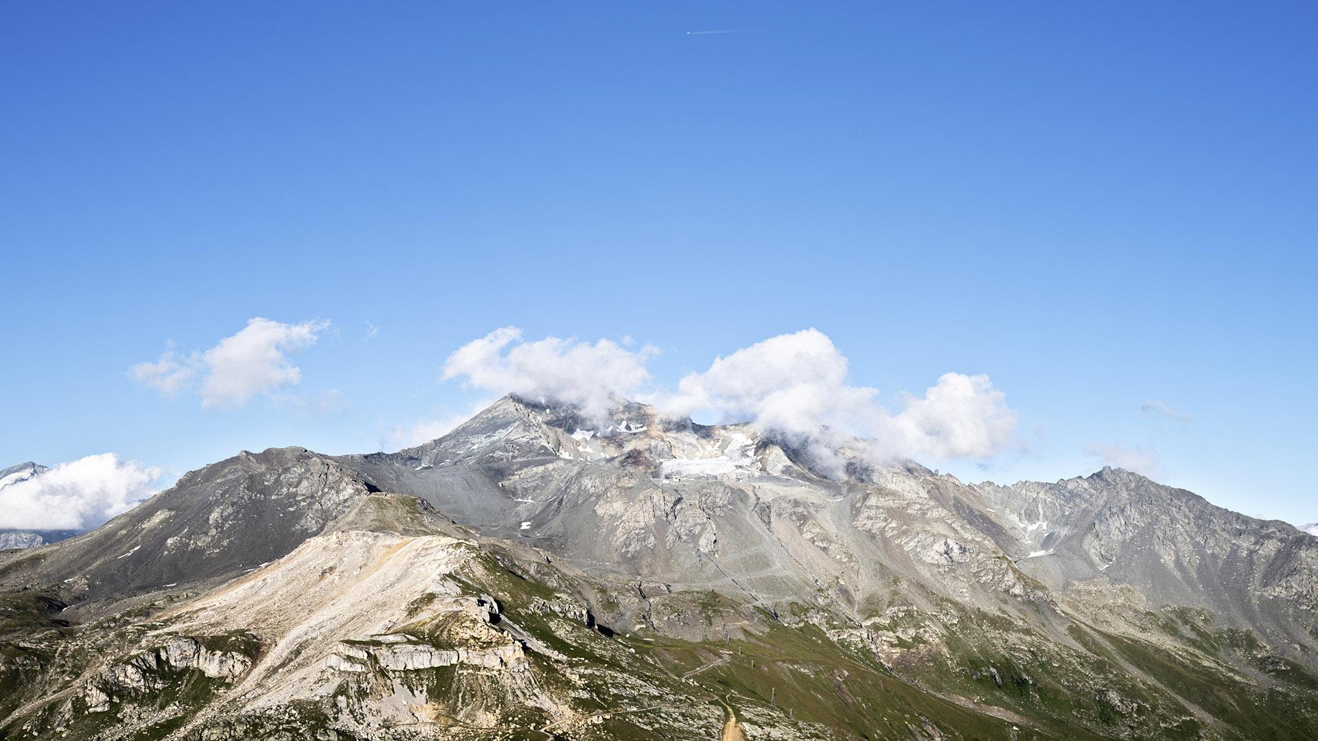 Glacier de Bellecôté à La Plagne en été