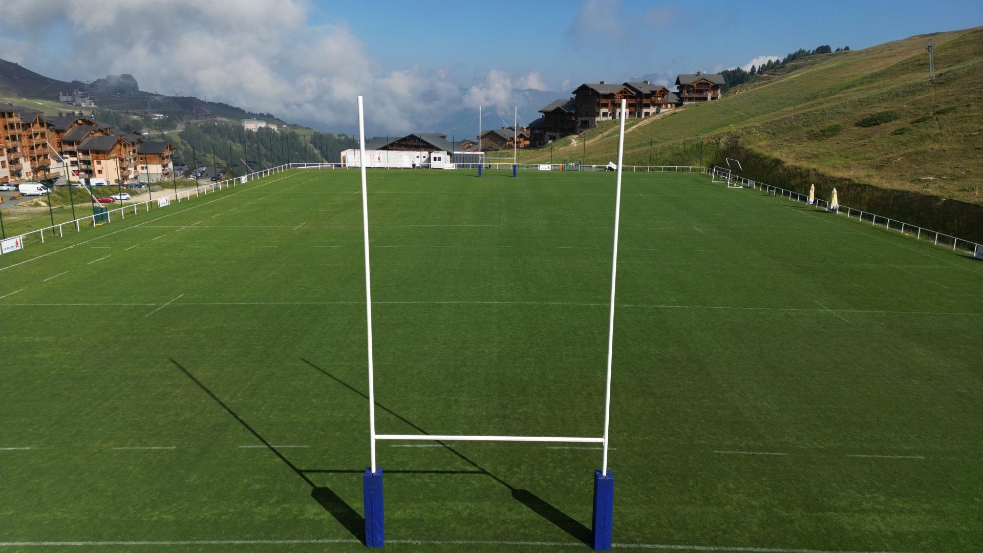 terrain rugby la plagne